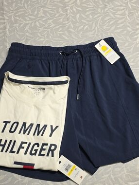 Tommy Hilfiger Men’s Navy Athletic Drawstring Shorts And White T-shirt.
